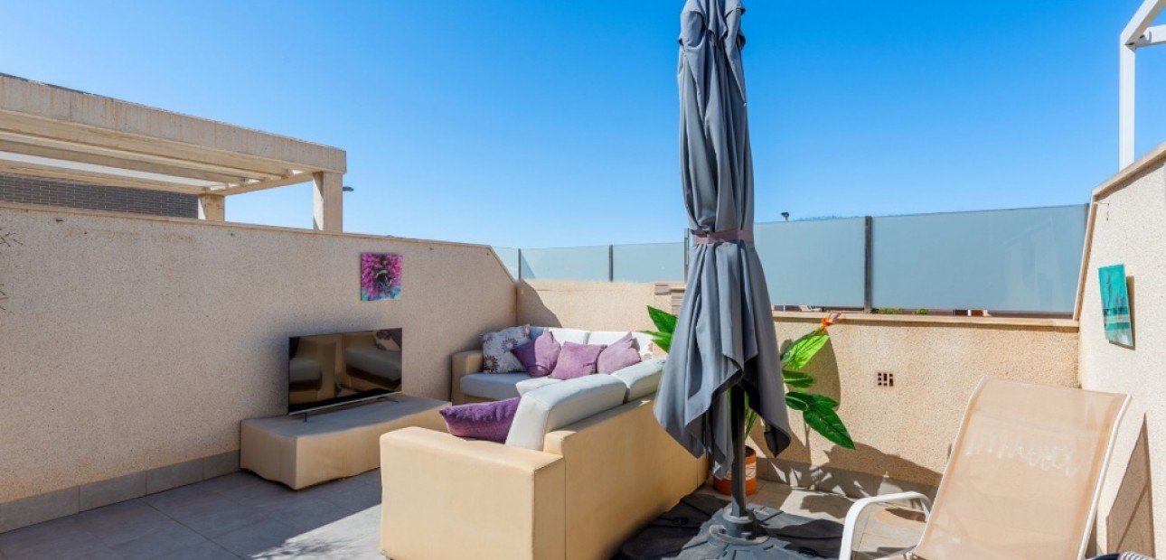 Herverkoop - Herenhuis -
Torre de la Horadada