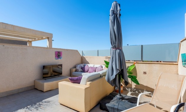 Herverkoop - Herenhuis -
Torre de la Horadada