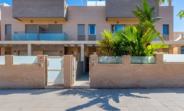 Herverkoop - Herenhuis -
Torre de la Horadada