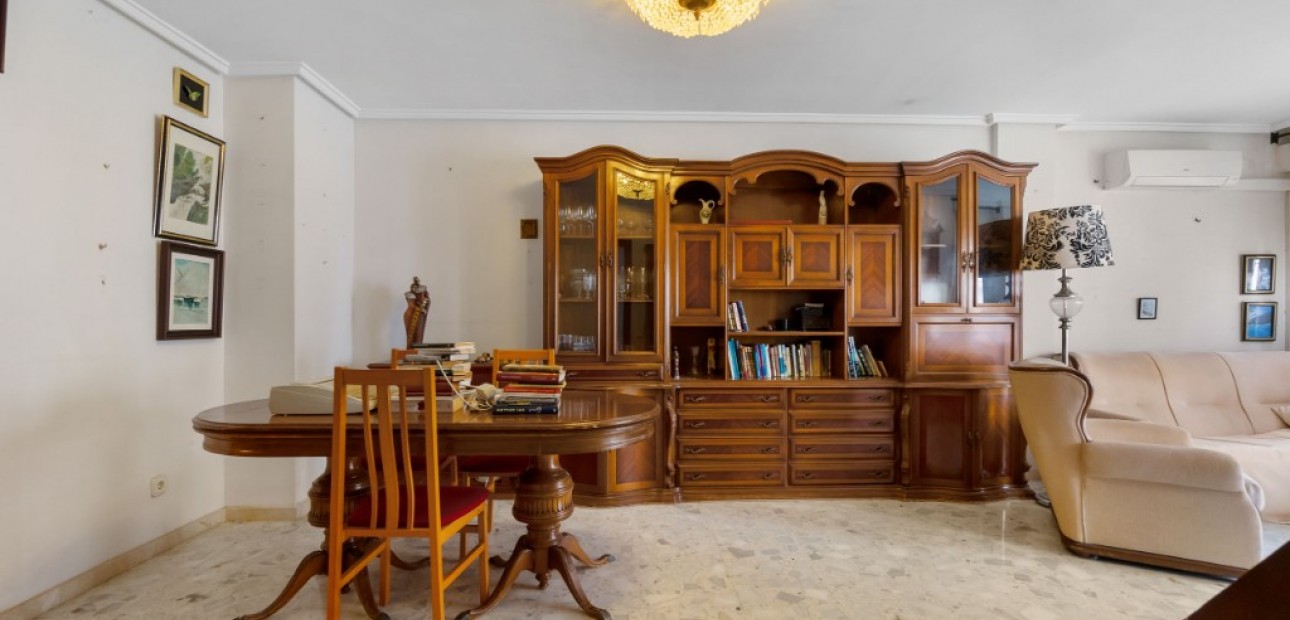 Herverkoop - Appartement / flat -
Torrevieja