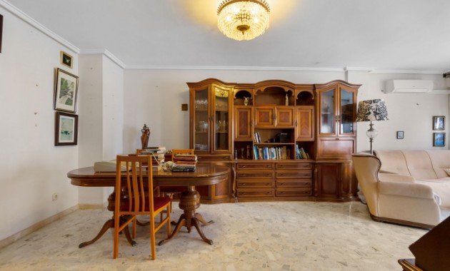 Herverkoop - Appartement / flat -
Torrevieja