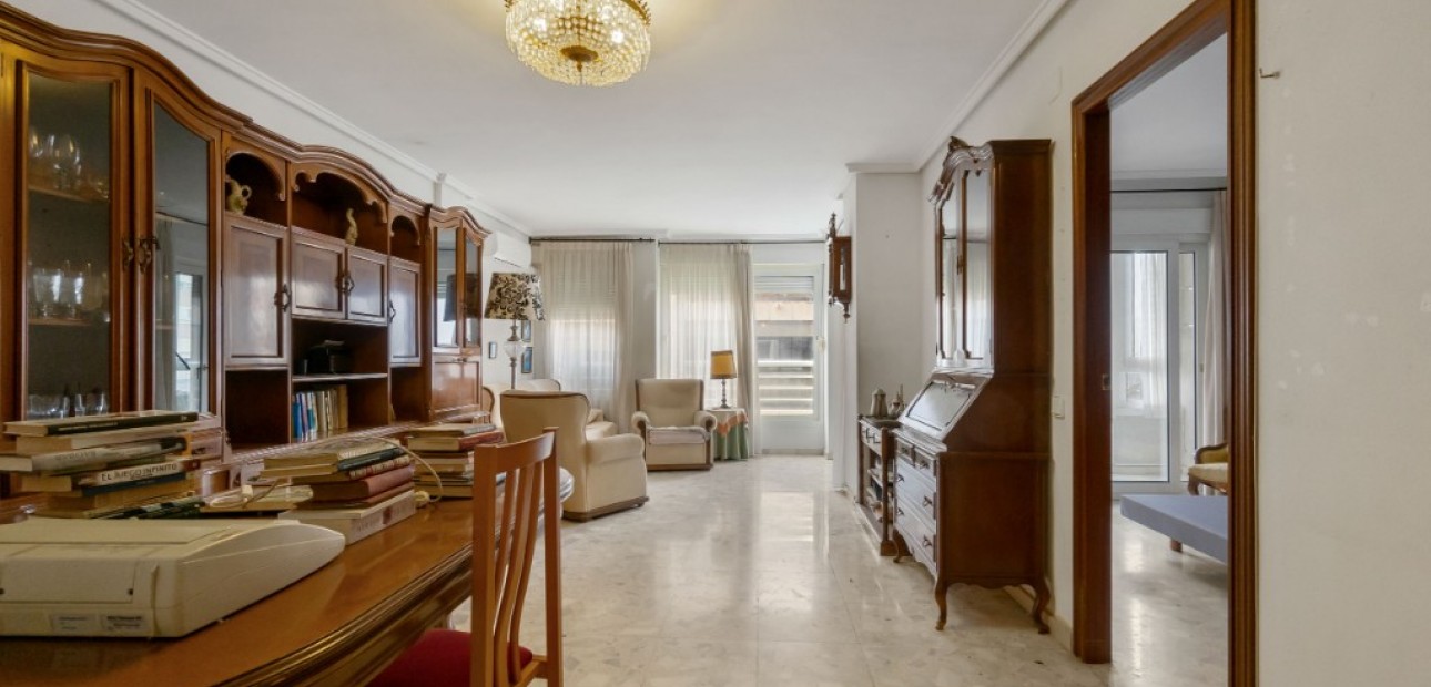 Herverkoop - Appartement / flat -
Torrevieja