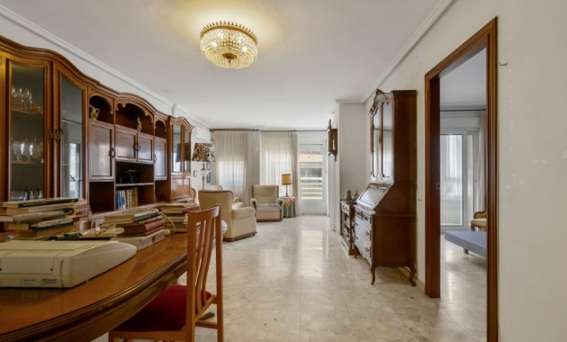 Herverkoop - Appartement / flat -
Torrevieja