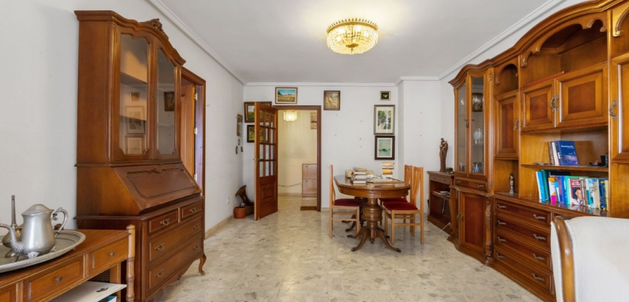 Herverkoop - Appartement / flat -
Torrevieja