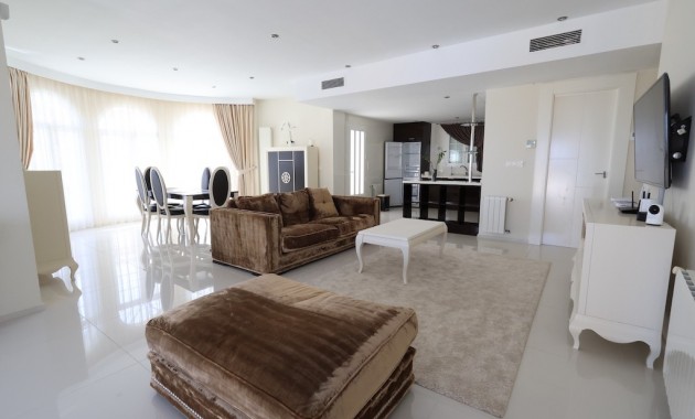 Herverkoop - Villa -
Ciudad Quesada