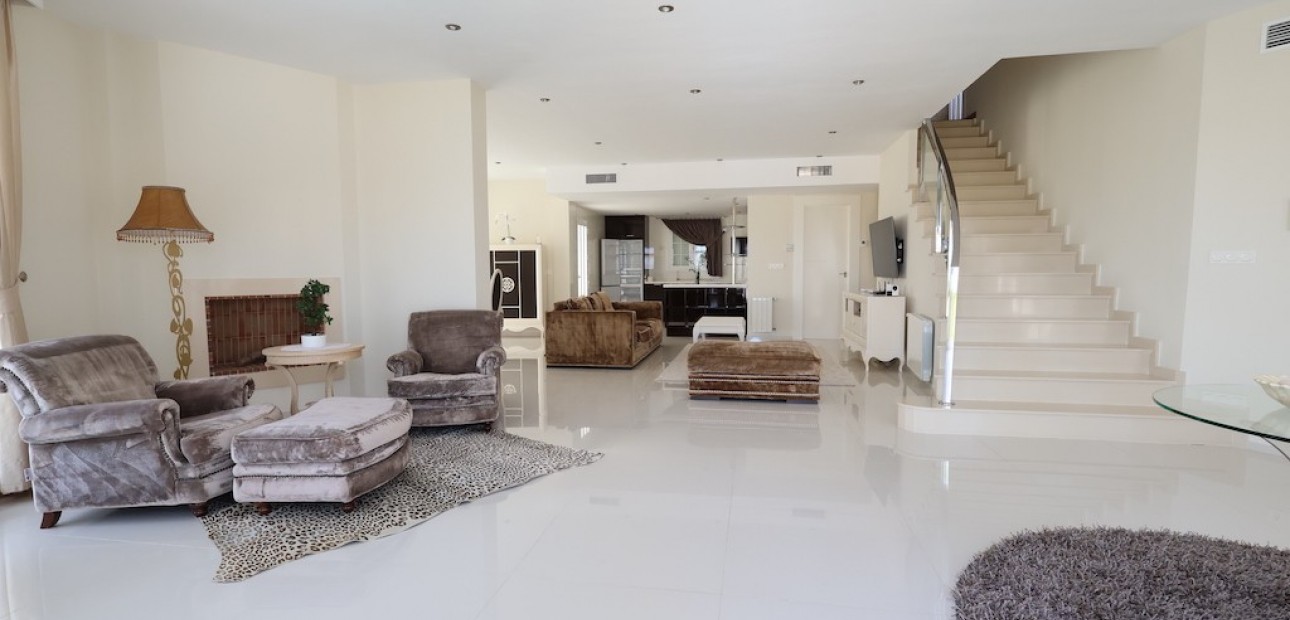 Herverkoop - Villa -
Ciudad Quesada