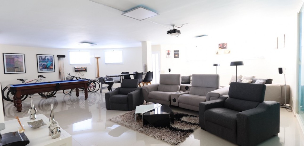 Herverkoop - Villa -
Ciudad Quesada