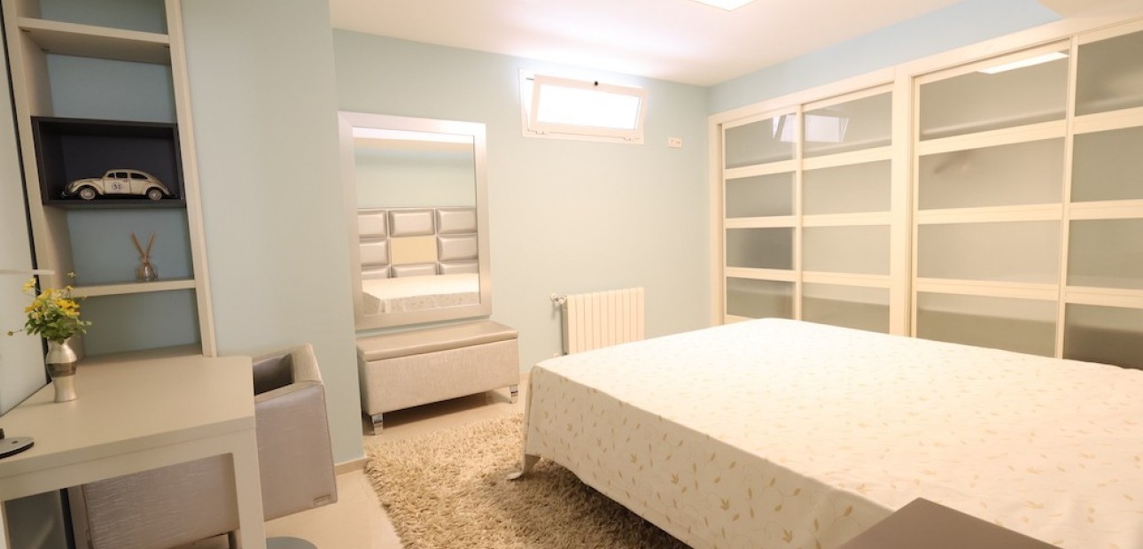 Herverkoop - Villa -
Ciudad Quesada