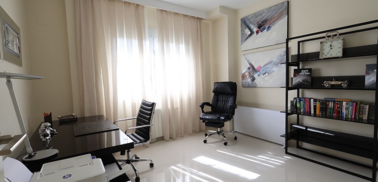 Herverkoop - Villa -
Ciudad Quesada