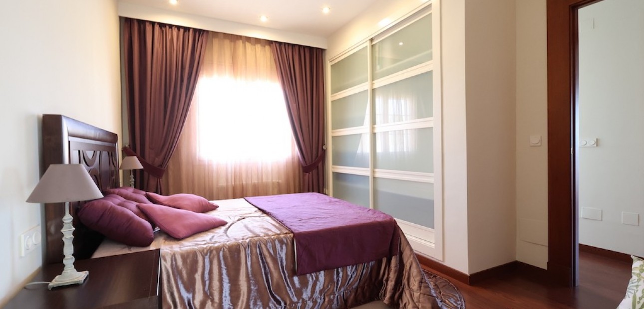 Herverkoop - Villa -
Ciudad Quesada