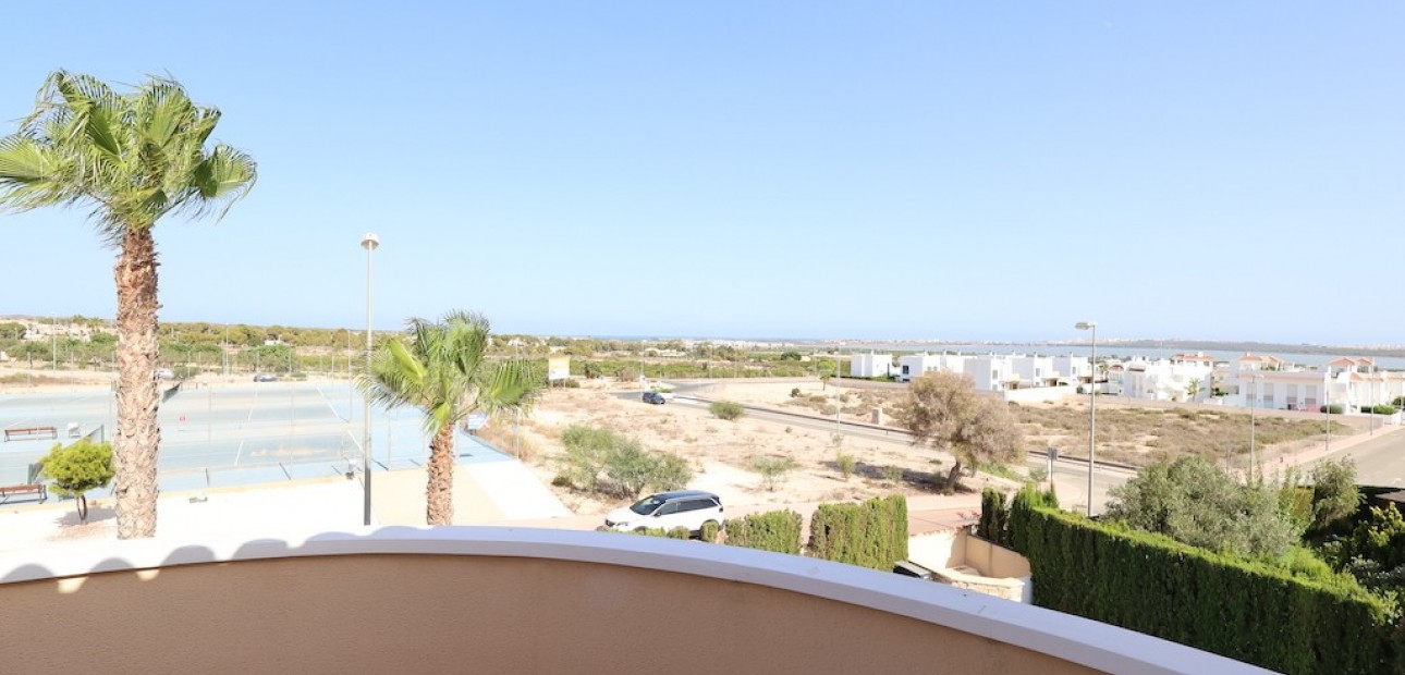 Herverkoop - Villa -
Ciudad Quesada