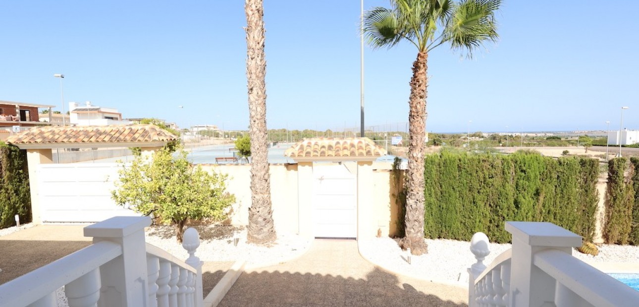 Herverkoop - Villa -
Ciudad Quesada