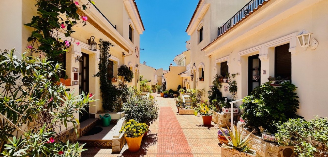 Herverkoop - Appartement / flat -
Ciudad Quesada