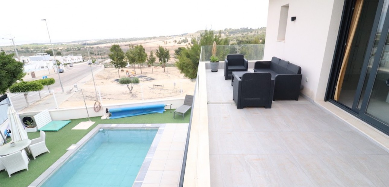 Sale - Villa -
San Miguel de Salinas