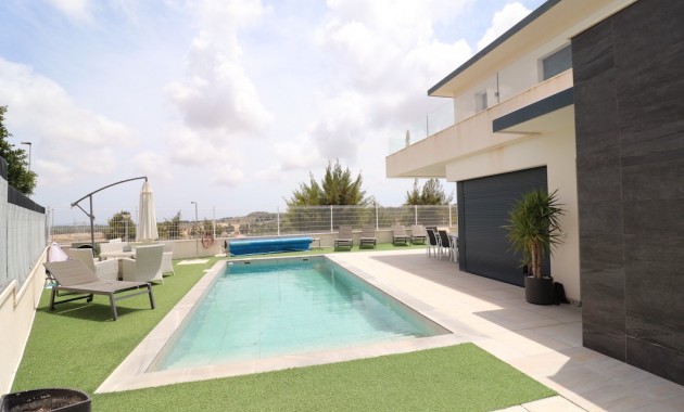 Sale - Villa -
San Miguel de Salinas