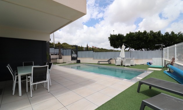 Sale - Villa -
San Miguel de Salinas