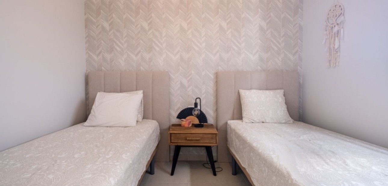 Venta - Apartamento / piso -
La Zenia