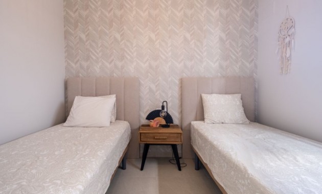 Venta - Apartamento / piso -
La Zenia