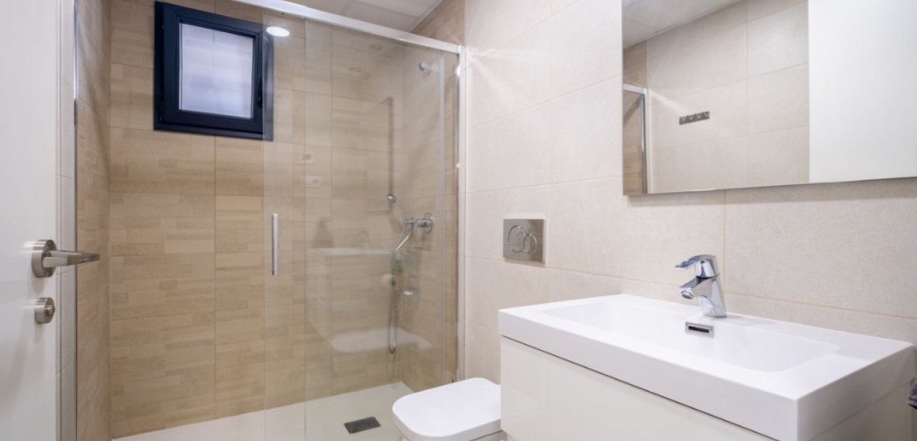 Venta - Apartamento / piso -
La Zenia