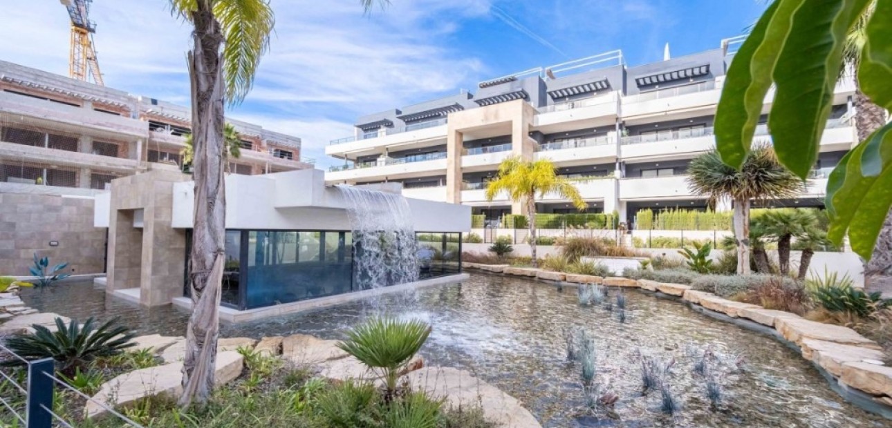 Venta - Apartamento / piso -
La Zenia