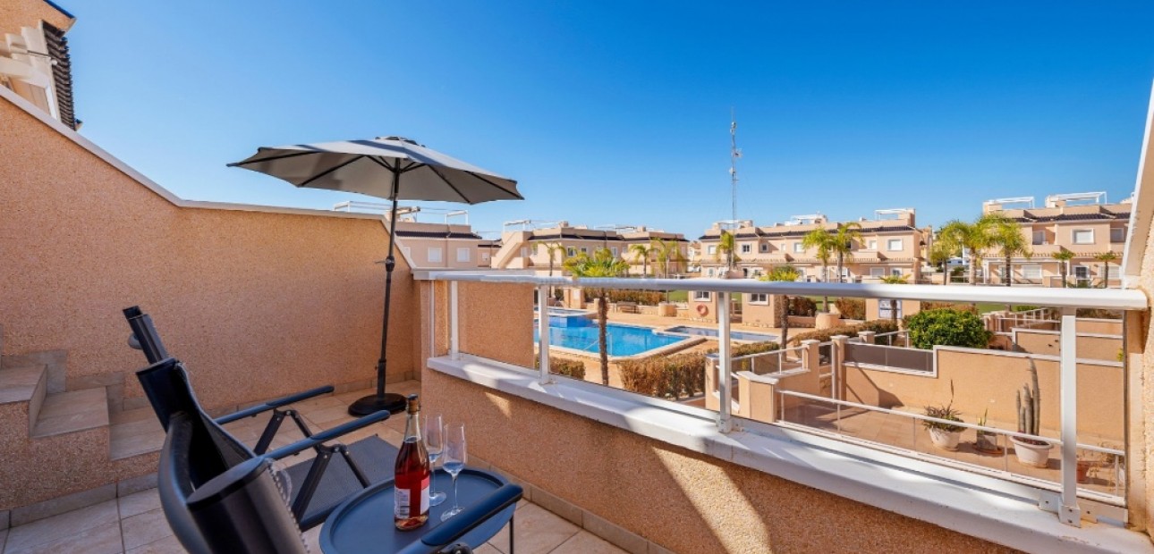 Herverkoop - Herenhuis -
Cabo Roig - Lomas de Cabo Roig