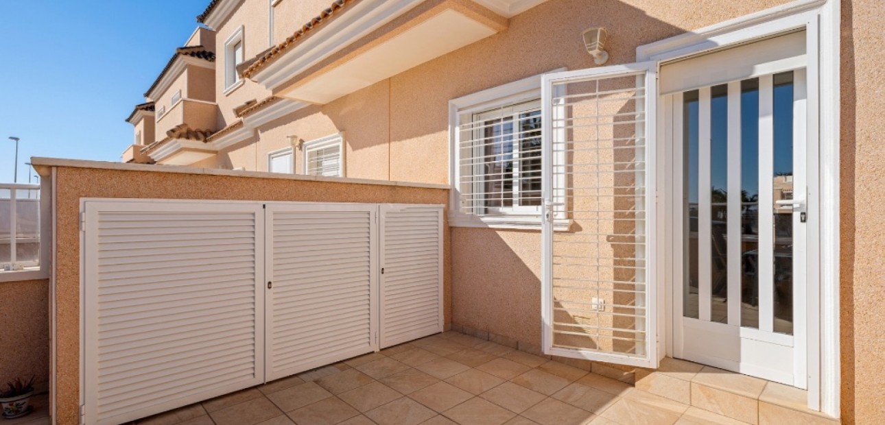 Herverkoop - Herenhuis -
Cabo Roig - Lomas de Cabo Roig