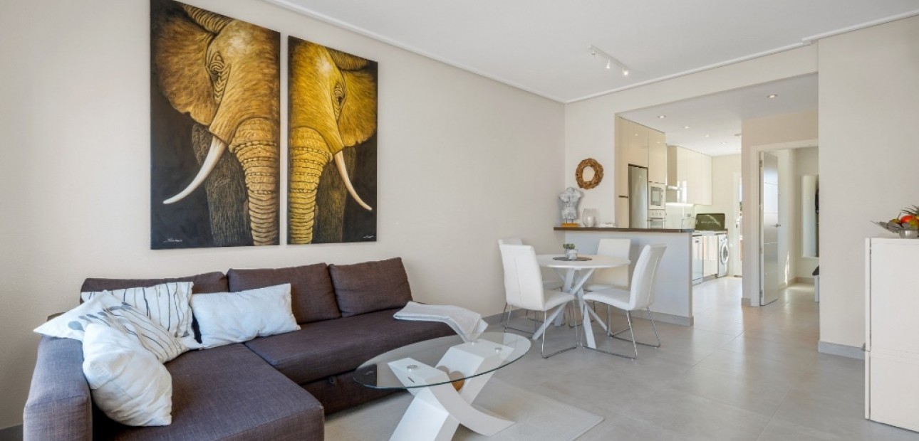 Herverkoop - Herenhuis -
Cabo Roig - Lomas de Cabo Roig