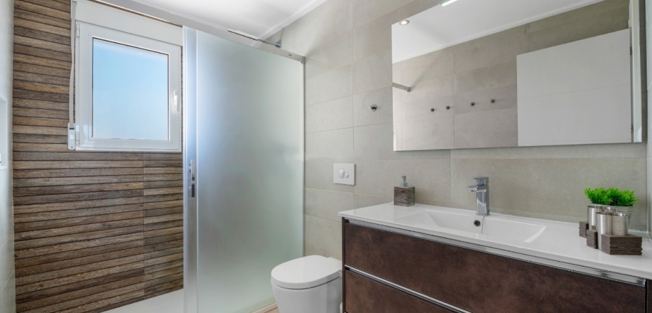 Herverkoop - Herenhuis -
Cabo Roig - Lomas de Cabo Roig