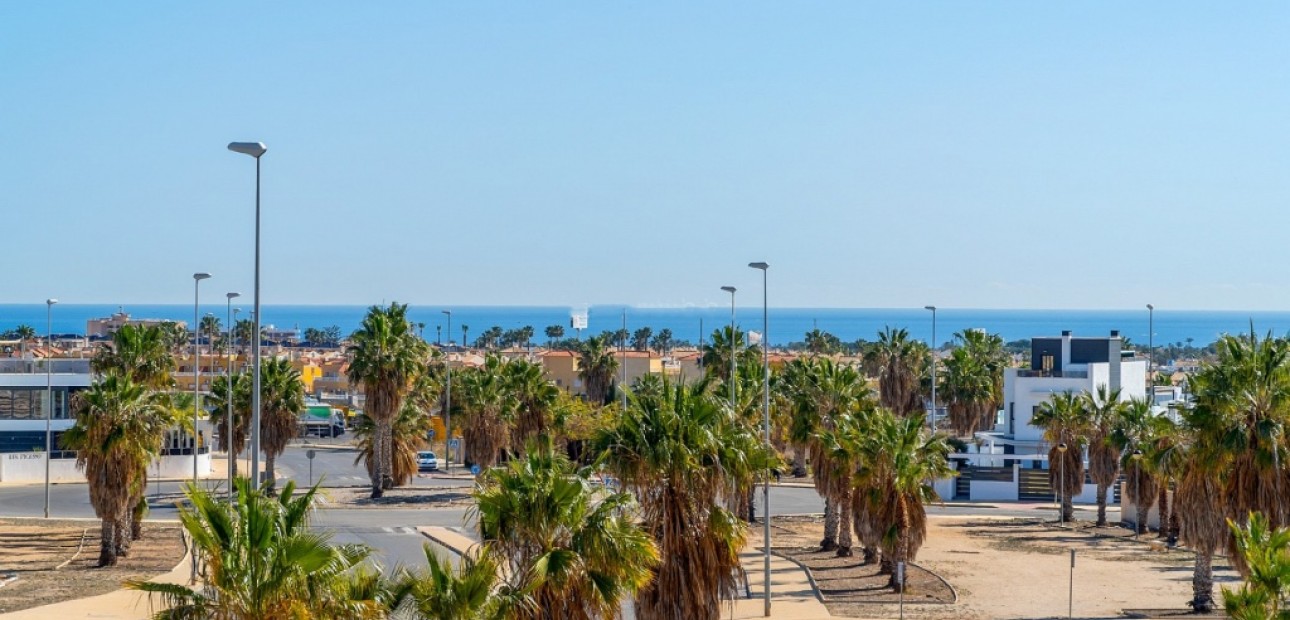 Herverkoop - Herenhuis -
Cabo Roig - Lomas de Cabo Roig