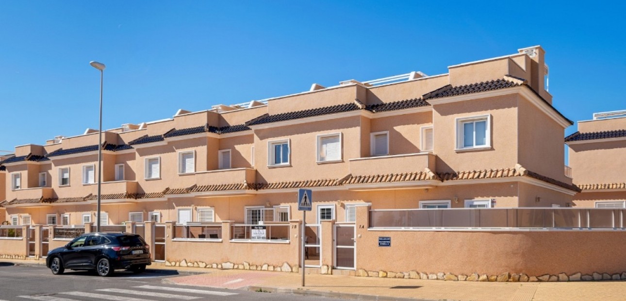 Herverkoop - Herenhuis -
Cabo Roig - Lomas de Cabo Roig
