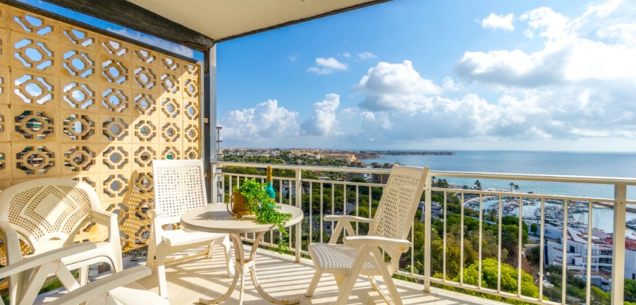 Herverkoop - Appartement / flat -
Campoamor