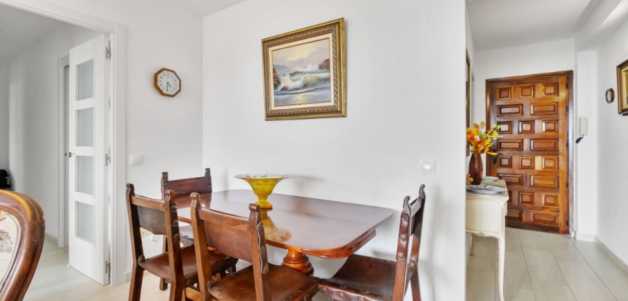 Herverkoop - Appartement / flat -
Campoamor