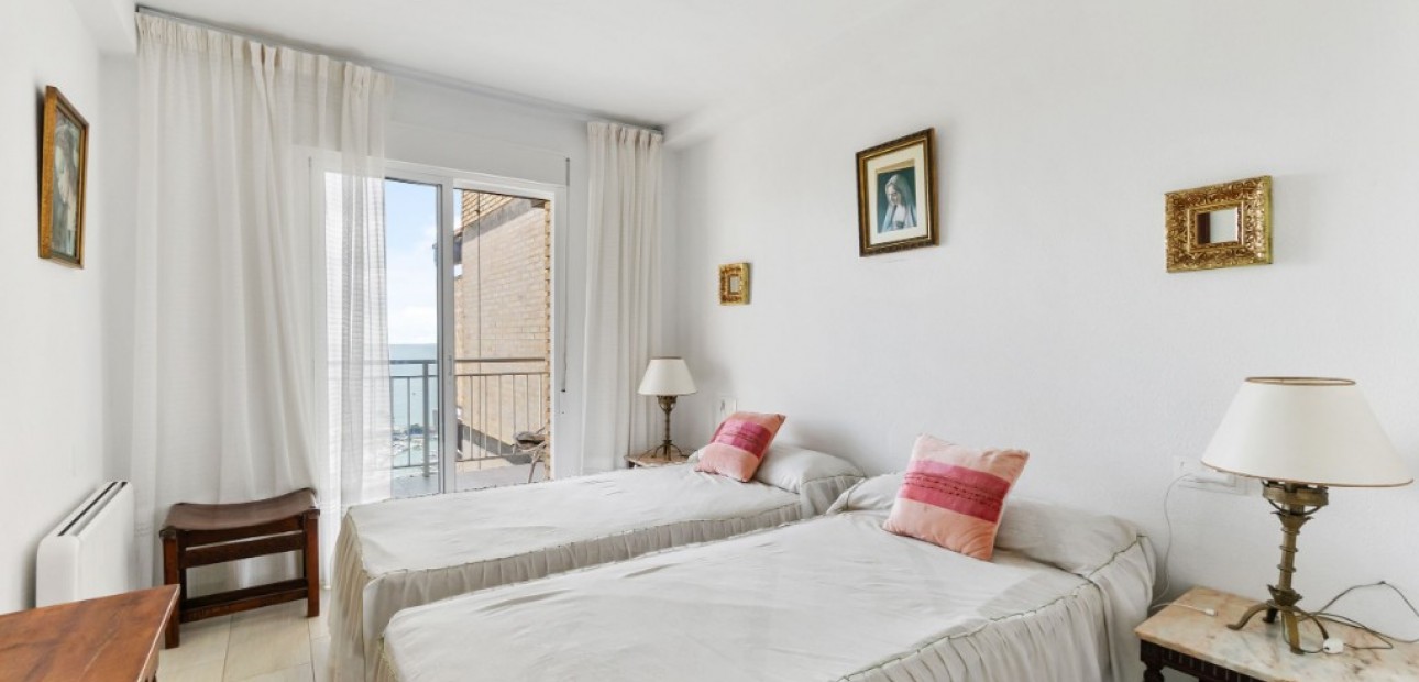 Herverkoop - Appartement / flat -
Campoamor