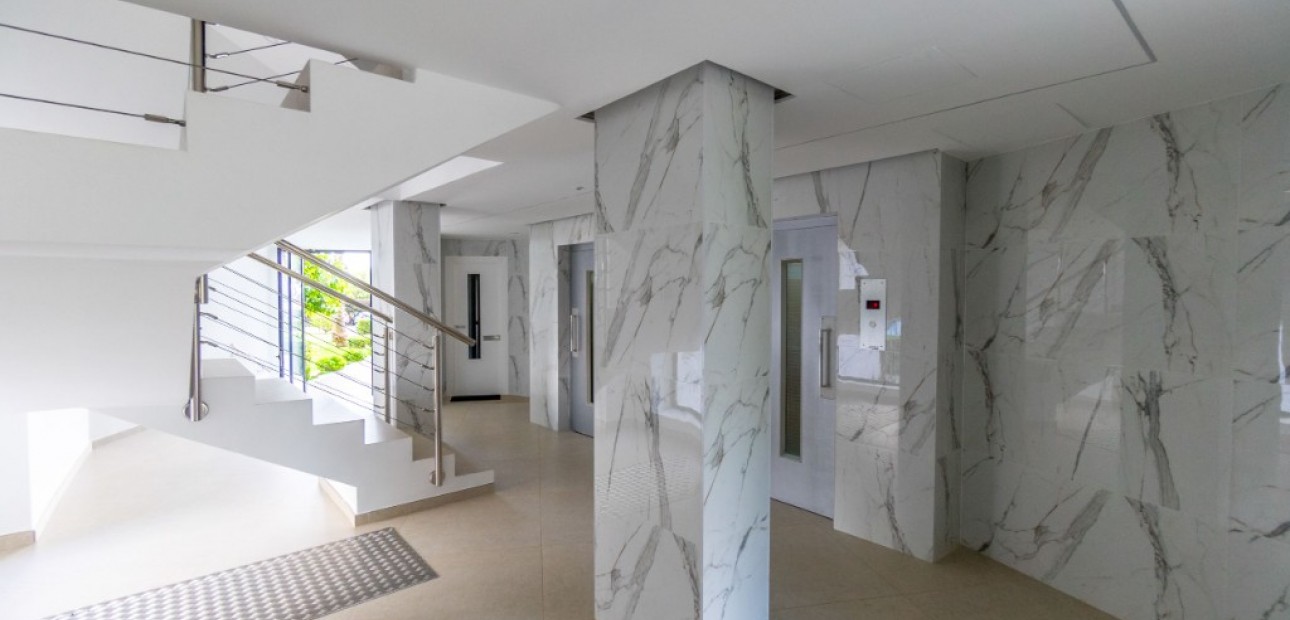 Herverkoop - Appartement / flat -
Campoamor