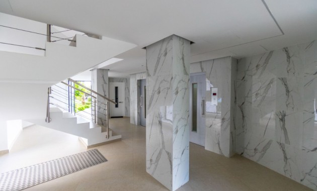 Herverkoop - Appartement / flat -
Campoamor