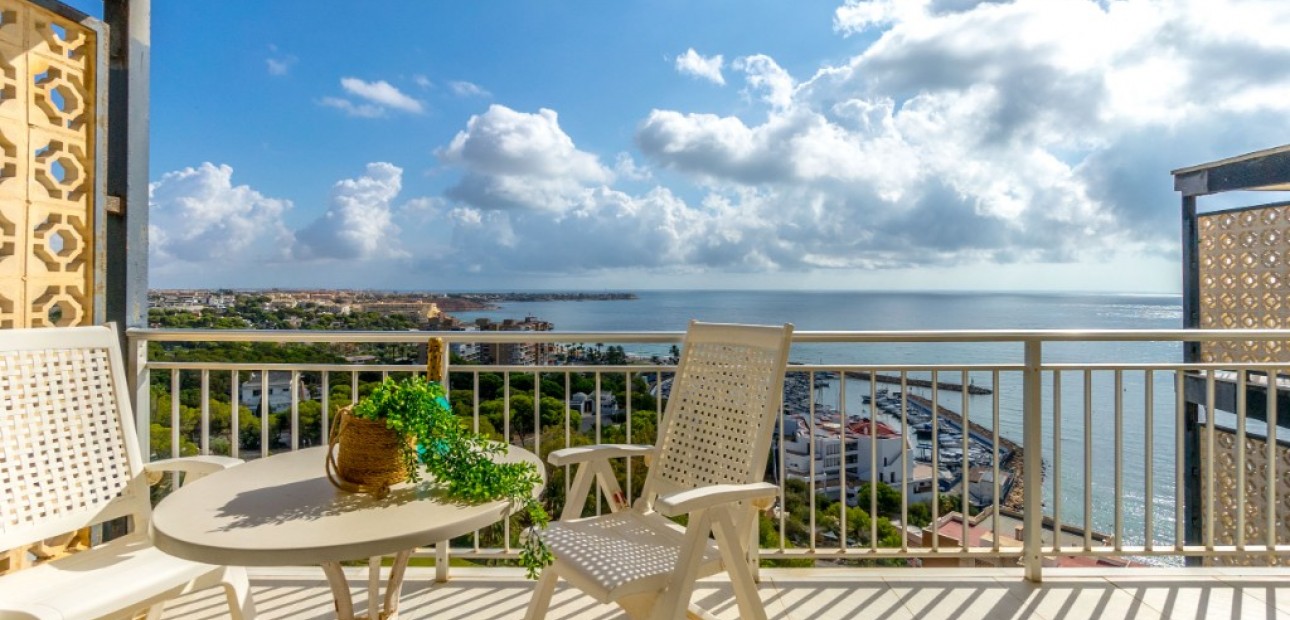 Herverkoop - Appartement / flat -
Campoamor