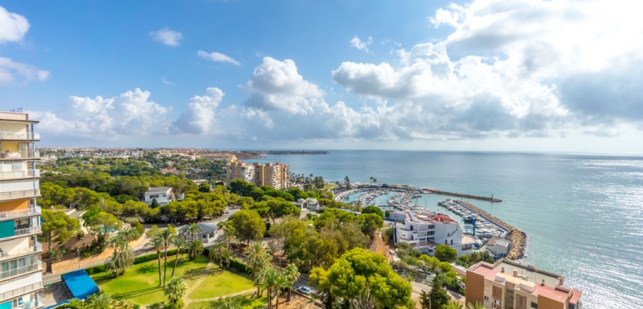 Herverkoop - Appartement / flat -
Campoamor