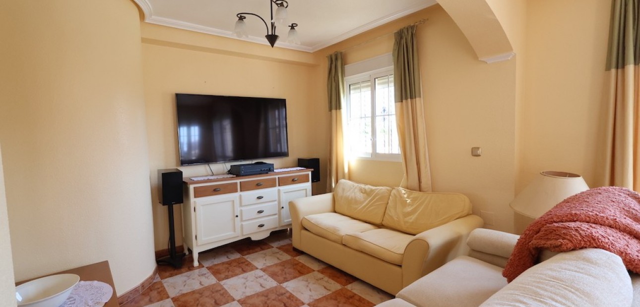 Herverkoop - Herenhuis -
Cabo Roig - Lomas de Cabo Roig