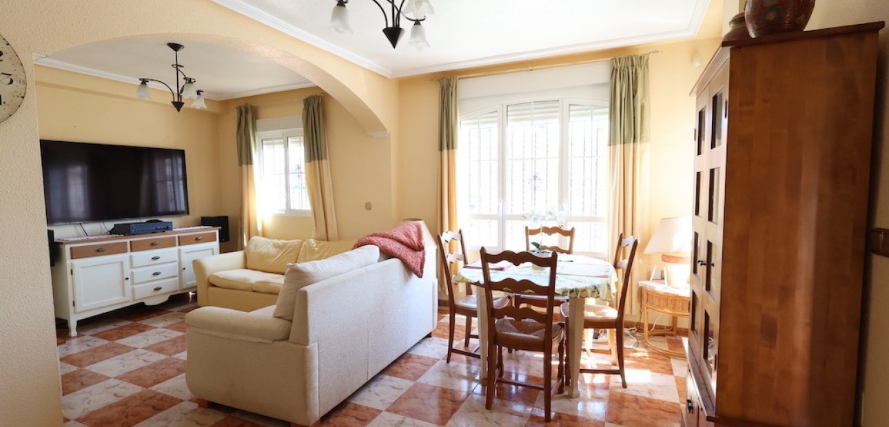 Herverkoop - Herenhuis -
Cabo Roig - Lomas de Cabo Roig