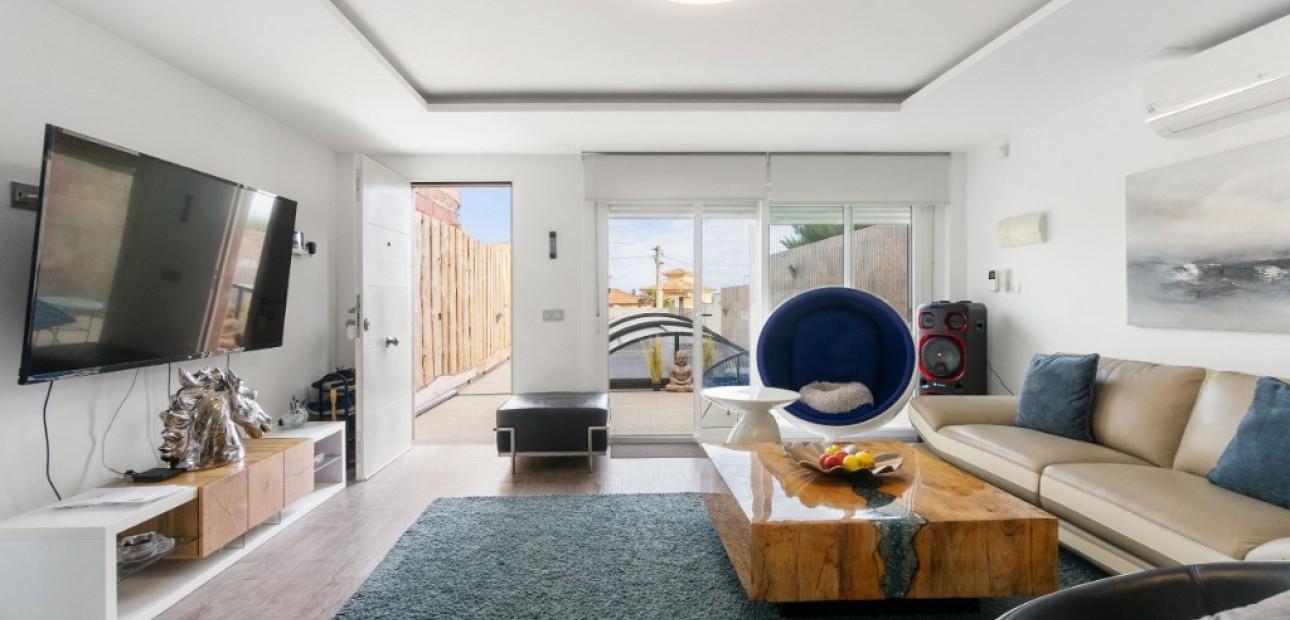 Herverkoop - Herenhuis -
Los Balcones