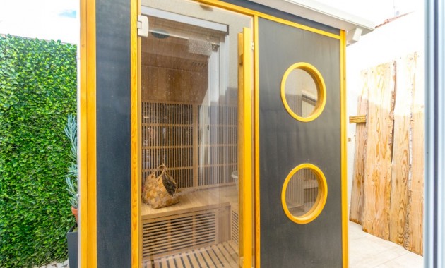 Herverkoop - Herenhuis -
Los Balcones