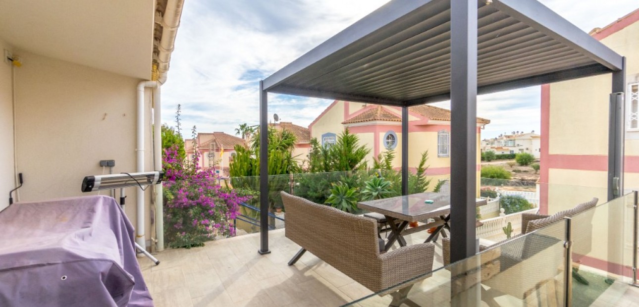 Herverkoop - Herenhuis -
Los Balcones