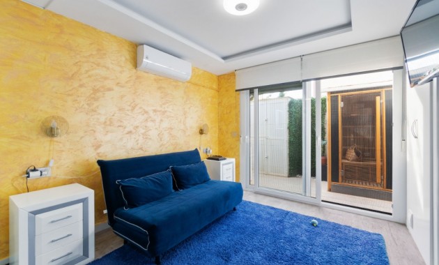 Herverkoop - Herenhuis -
Los Balcones