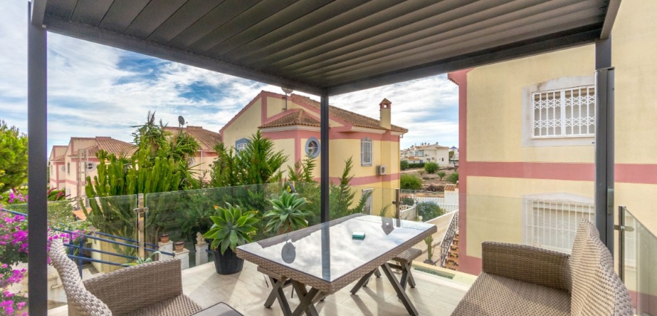 Herverkoop - Herenhuis -
Los Balcones