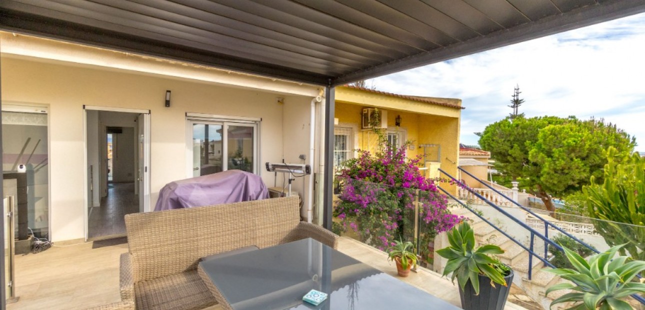 Herverkoop - Herenhuis -
Los Balcones