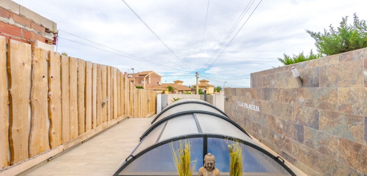 Herverkoop - Herenhuis -
Los Balcones