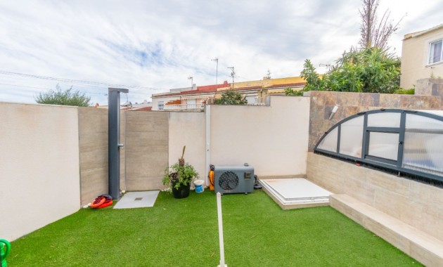 Herverkoop - Herenhuis -
Los Balcones