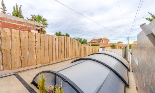 Herverkoop - Herenhuis -
Los Balcones