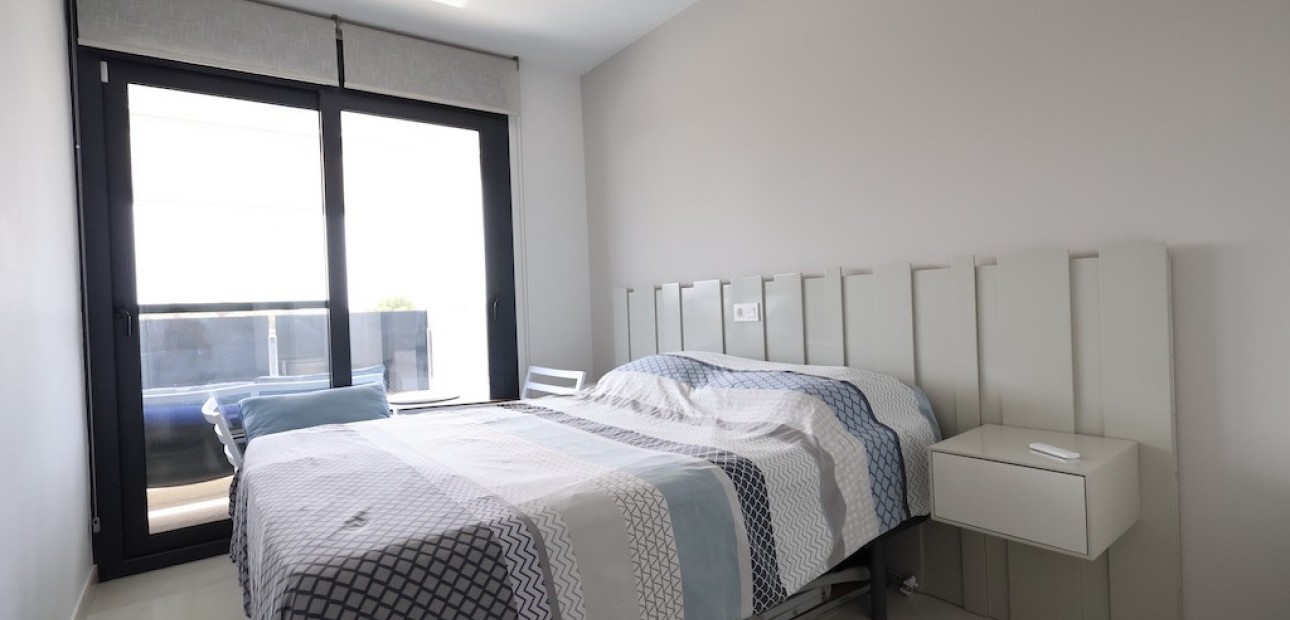 Sale - Apartment / flat -
Los Altos