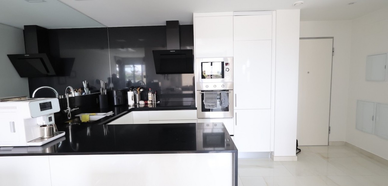 Sale - Apartment / flat -
Los Altos